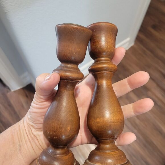 Vtg pair of hand turned candlestick holders 7" tall old world primative colonial - Picture 4 of 8